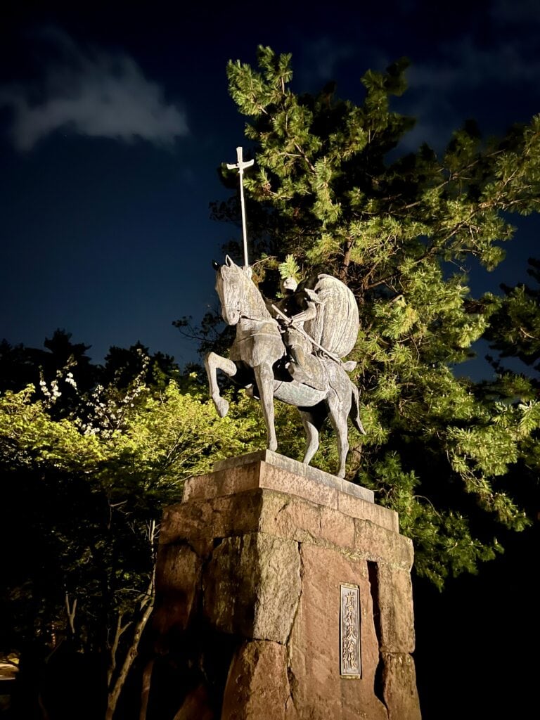 Maeda Toshiie statue